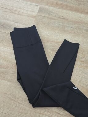 Black Vuori Evolve Leggings
